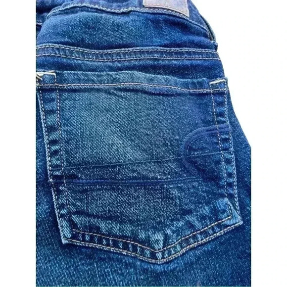 AMERICAN EAGLE OUTFITTERS STRETCH DARK WASH DENIM SHORTS•SIZE 2• - Picture 7 of 9